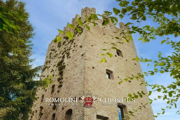 casa indipendente in vendita a Rimini in zona Centro Storico