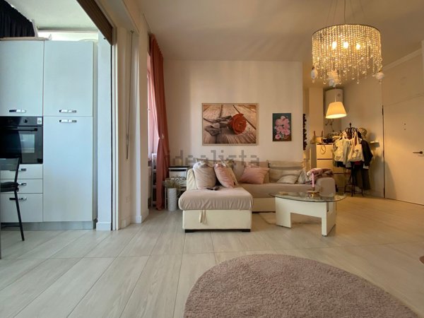 appartamento in vendita a Rimini in zona Marina Centro