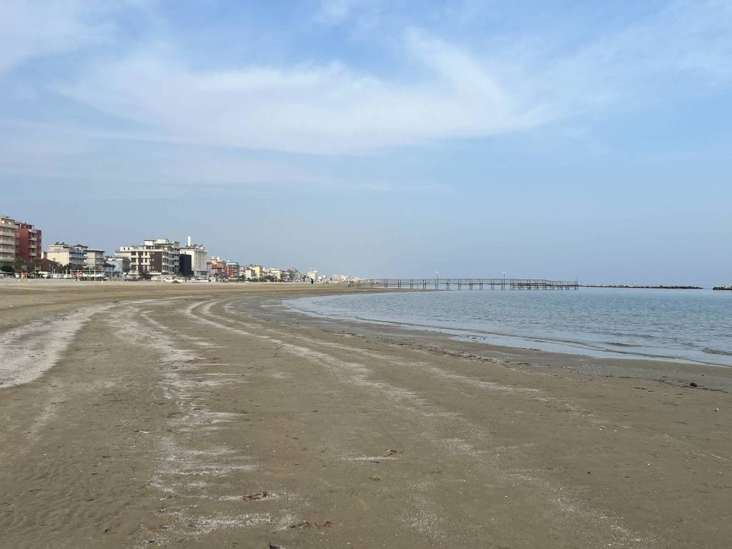 negozio in vendita a Rimini in zona Santa Giustina