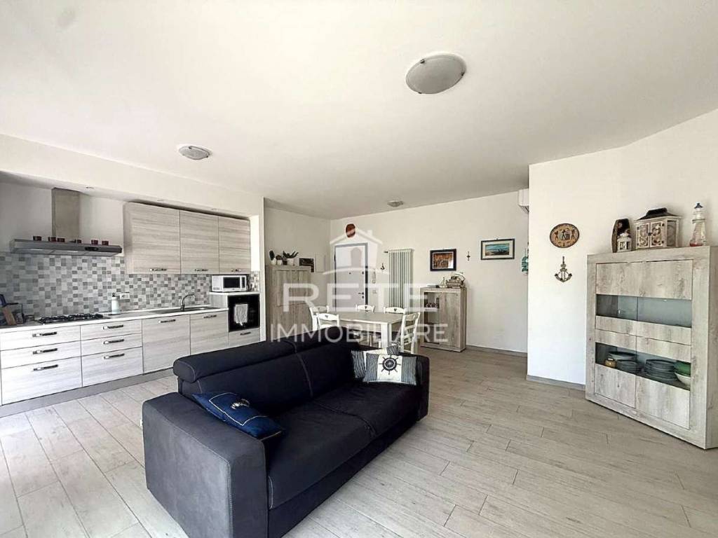 appartamento in vendita a Rimini in zona Viserbella