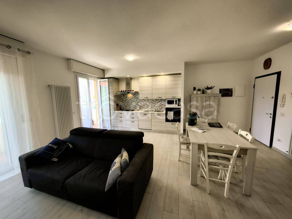 appartamento in vendita a Rimini in zona Viserbella