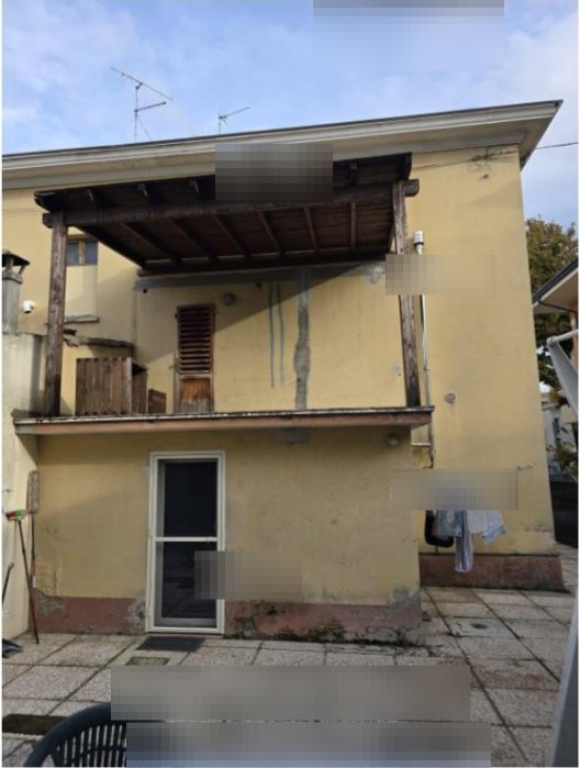 casa indipendente in vendita a Rimini in zona Marecchiese