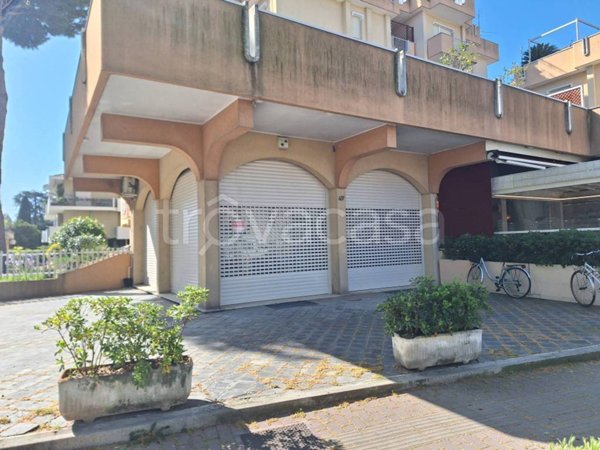 negozio in vendita a Rimini in zona Bellariva