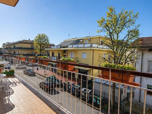 appartamento in vendita a Rimini in zona Miramare di Rimini