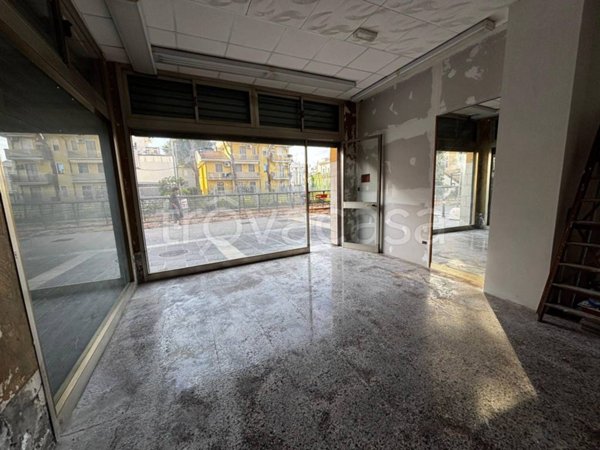 negozio in vendita a Rimini in zona Lagomaggio