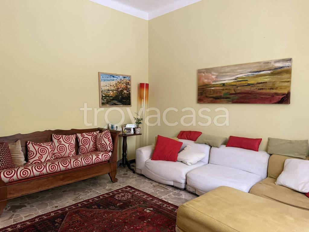 casa indipendente in vendita a Rimini in zona Marina Centro