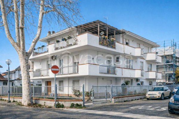 appartamento in vendita a Rimini in zona Miramare di Rimini