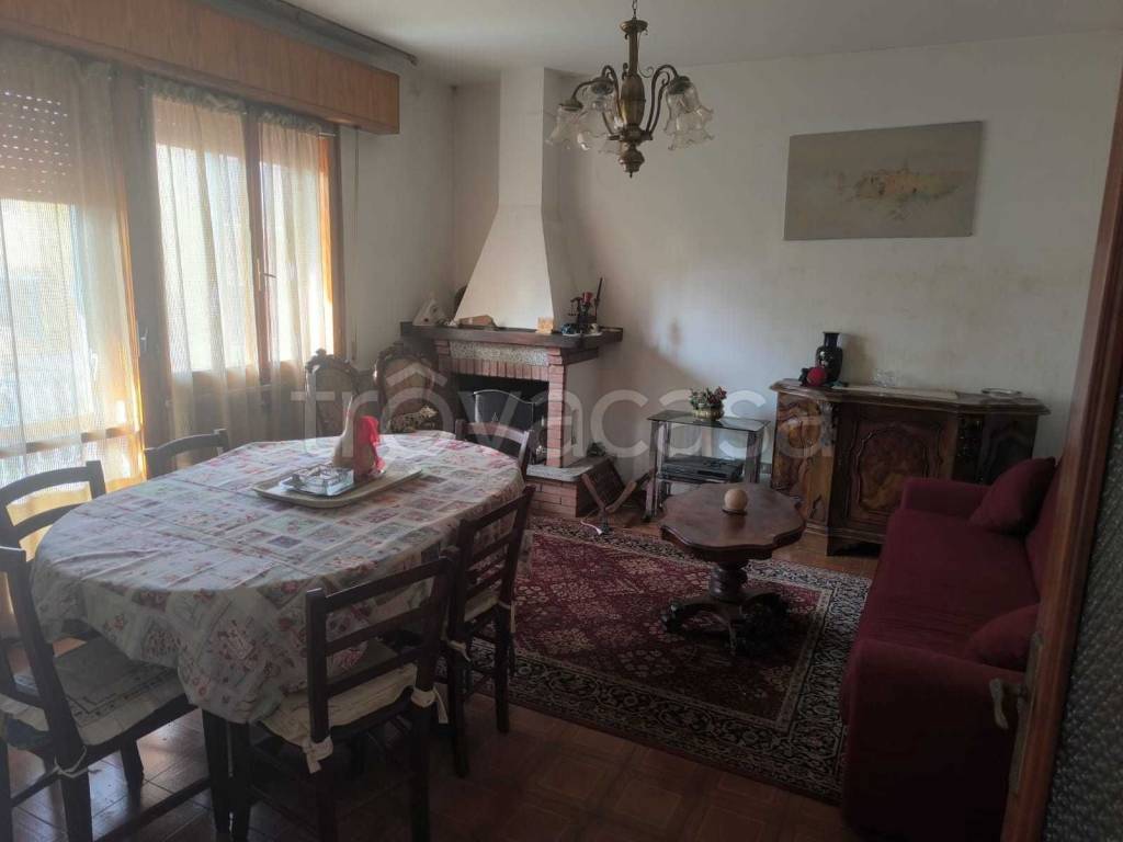 casa indipendente in vendita a Rimini in zona Rivazzurra