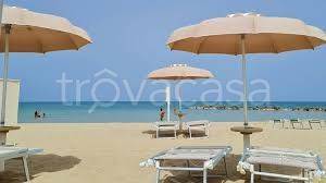 negozio in vendita a Rimini in zona Viserba
