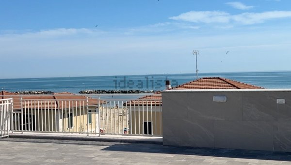 appartamento in vendita a Rimini in zona Viserba