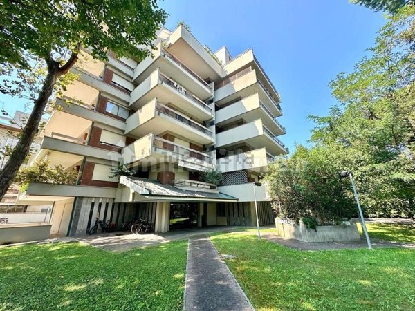 appartamento in vendita a Rimini in zona Marina Centro
