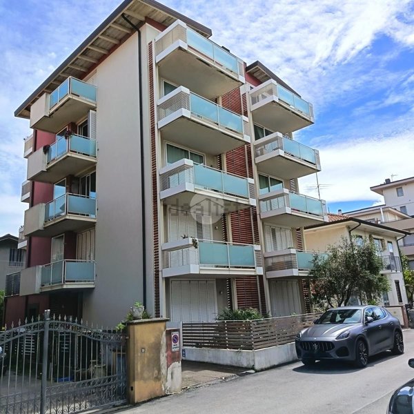 appartamento in vendita a Rimini in zona Viserbella