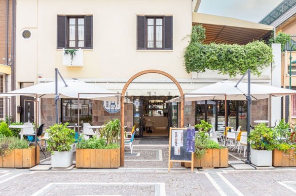negozio in vendita a Rimini in zona Viserba