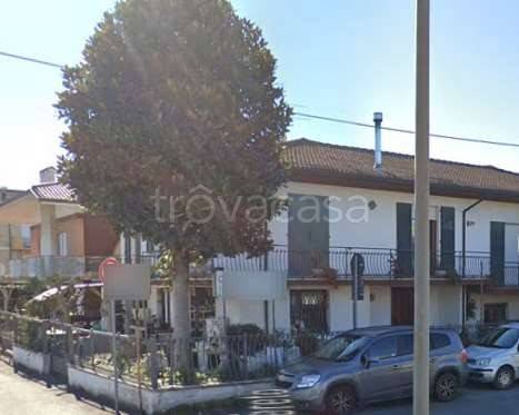 casa indipendente in vendita a Rimini in zona Celle