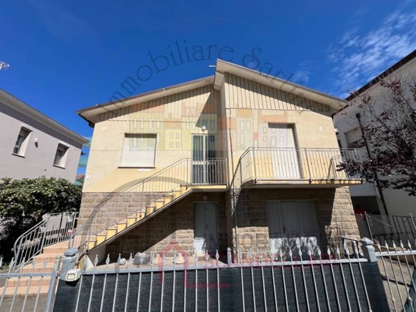 casa indipendente in vendita a Rimini in zona Torre Pedrera