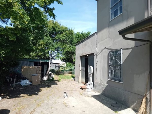 casa indipendente in vendita a Rimini in zona Viserba