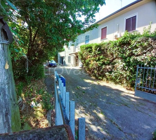 casa indipendente in vendita a Rimini