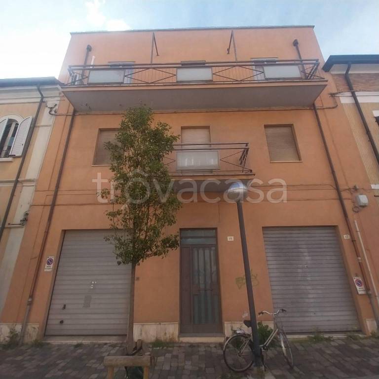 casa indipendente in vendita a Rimini in zona Centro Storico