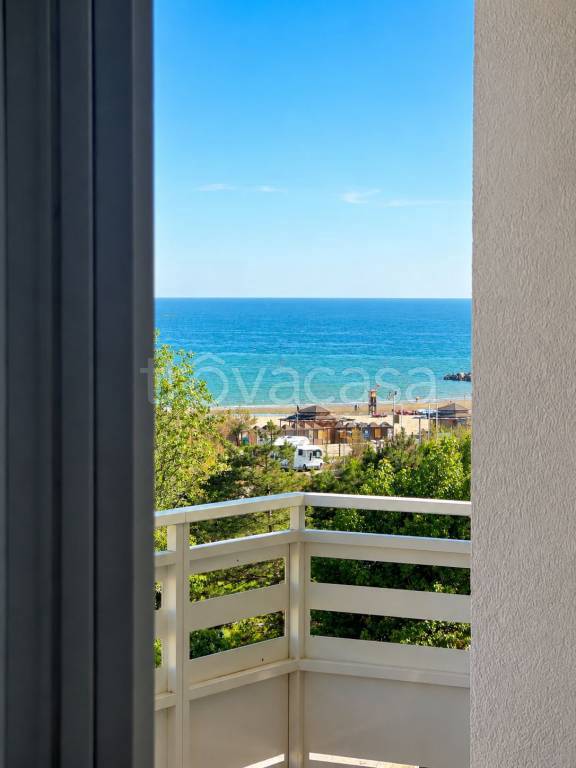 appartamento in vendita a Rimini in zona San Giuliano a Mare