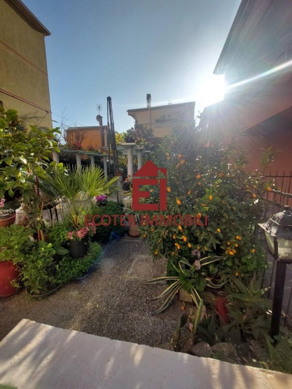 casa indipendente in vendita a Rimini in zona Borgo San Giovanni