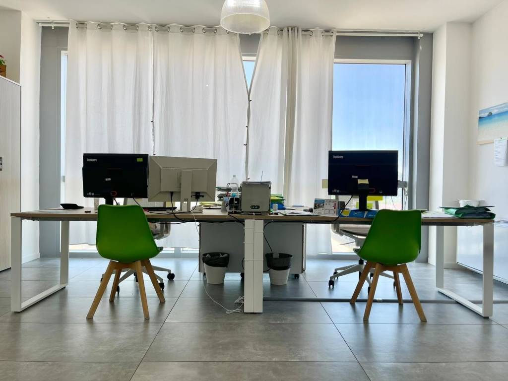 ufficio in vendita a Rimini in zona Celle