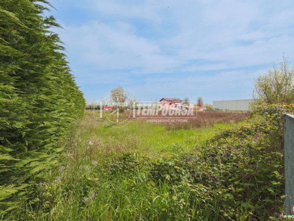 terreno edificabile in vendita a Rimini in zona Gaiofana