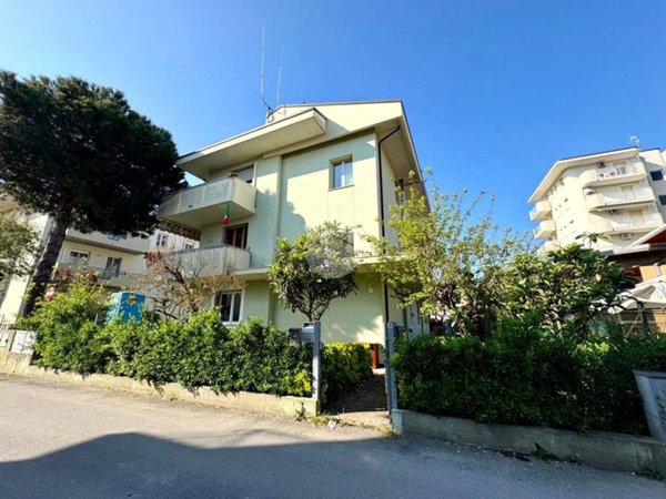 appartamento in vendita a Rimini in zona Viserbella