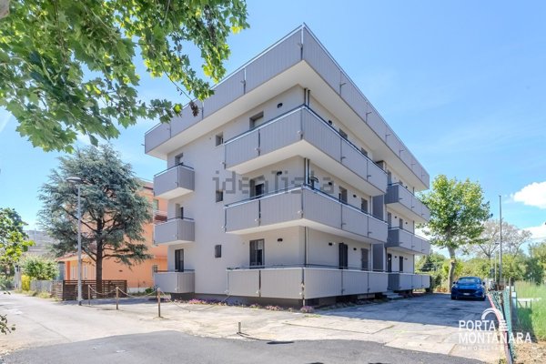 appartamento in vendita a Rimini in zona Viserbella