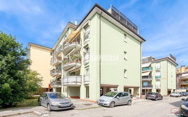 appartamento in vendita a Rimini in zona Miramare di Rimini
