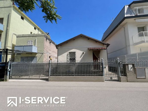appartamento in vendita a Rimini in zona Viserba
