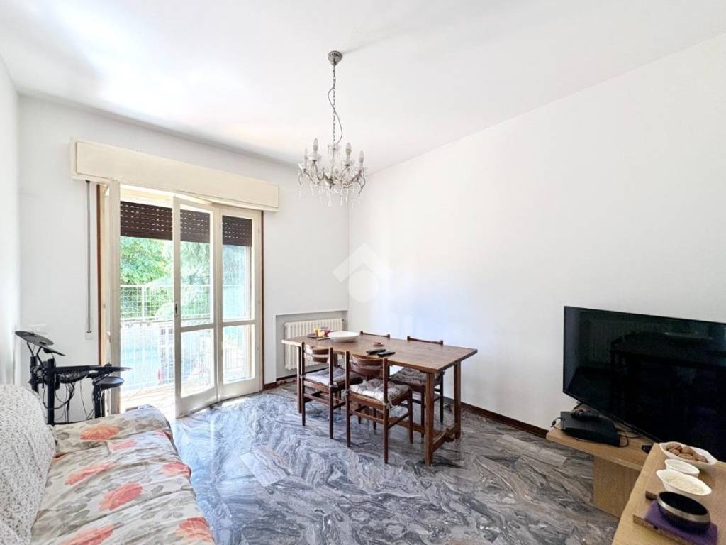 casa indipendente in vendita a Rimini in zona Vergiano