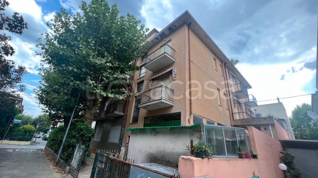 quadrivano in vendita a Rimini in zona Viserba