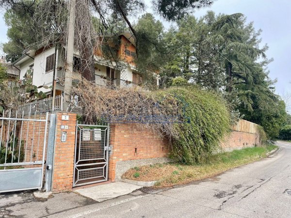 casa indipendente in vendita a Rimini