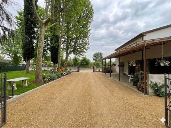 casa indipendente in vendita a Rimini
