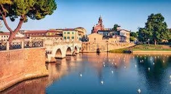 negozio in vendita a Rimini in zona Centro Storico
