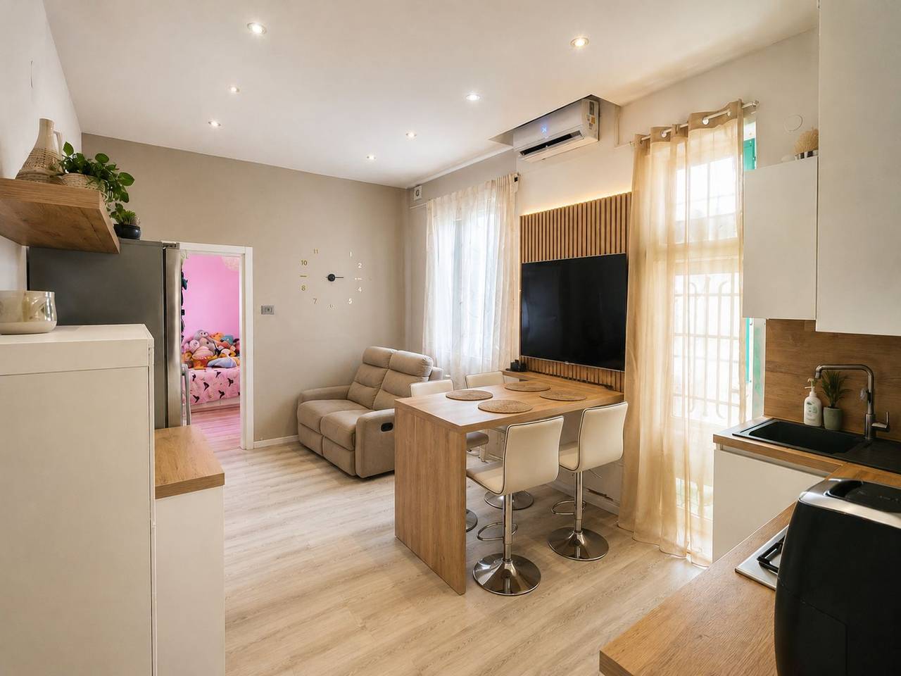 appartamento in vendita a Rimini in zona Marina Centro