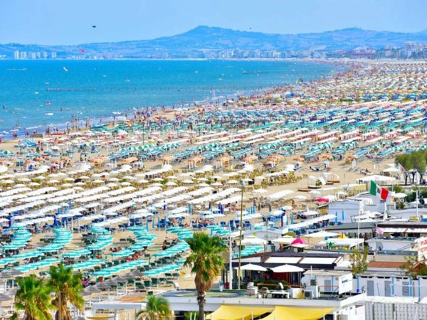 intera palazzina in vendita a Rimini in zona Centro Storico