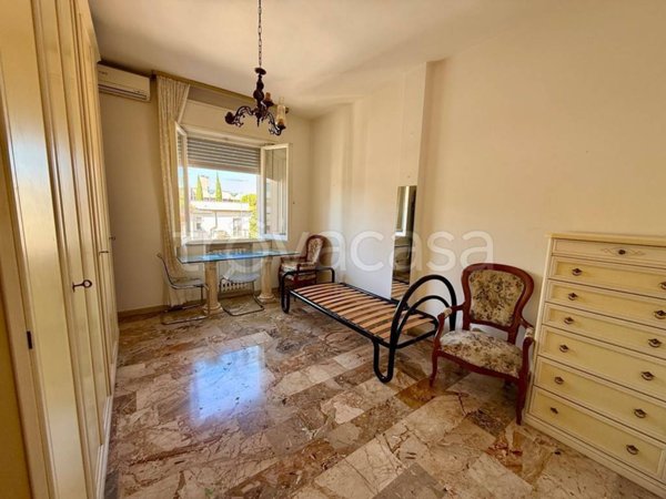 appartamento in vendita a Rimini in zona Marina Centro