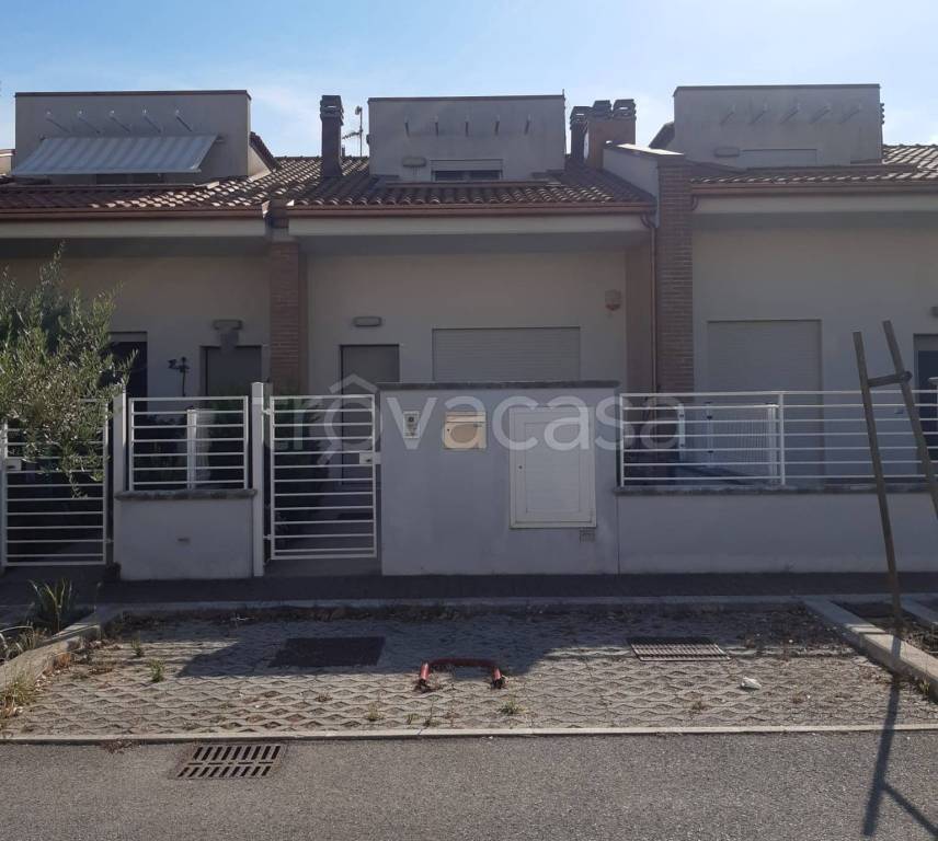 casa indipendente in vendita a Rimini