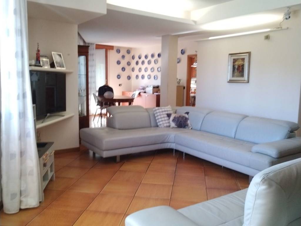 appartamento in vendita a Rimini in zona Miramare di Rimini