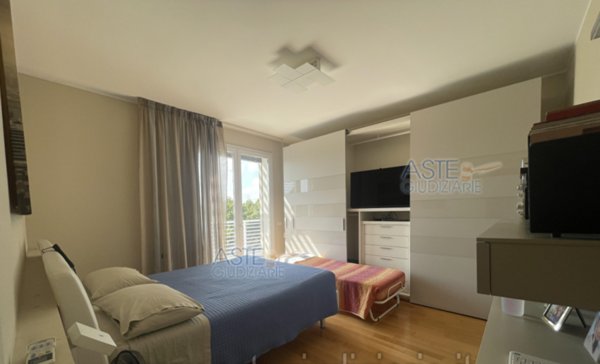 appartamento in vendita a Rimini in zona Colonnella