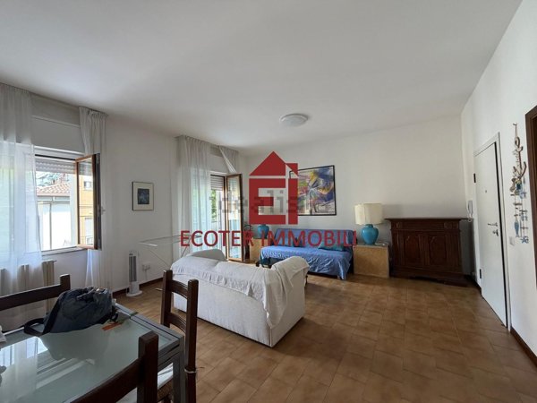 appartamento in vendita a Rimini in zona Marina Centro