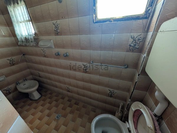 casa indipendente in vendita a Rimini in zona Corpolò