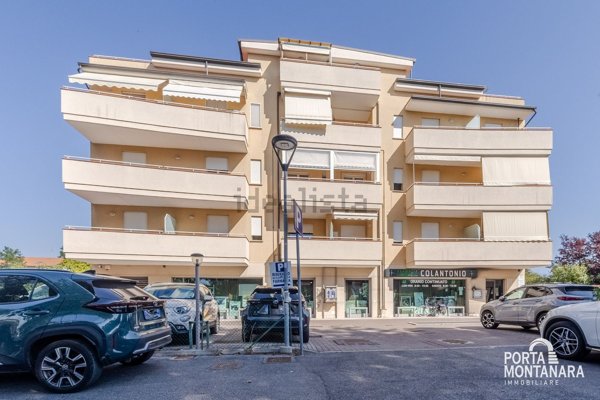 appartamento in vendita a Rimini in zona Viserba
