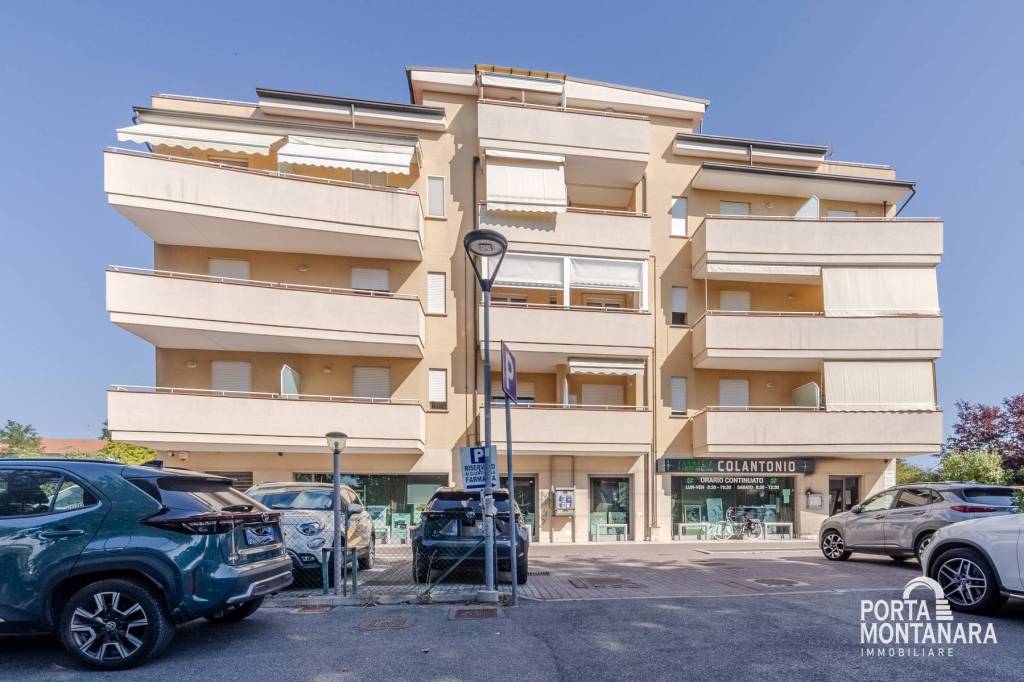 appartamento in vendita a Rimini in zona Viserba
