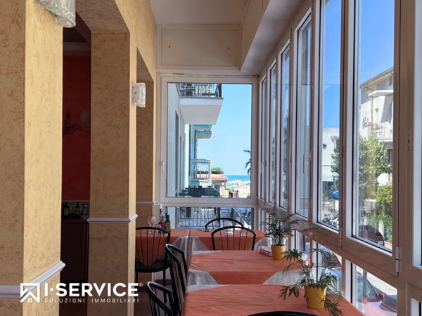 albergo in vendita a Rimini in zona Borgo San Giovanni
