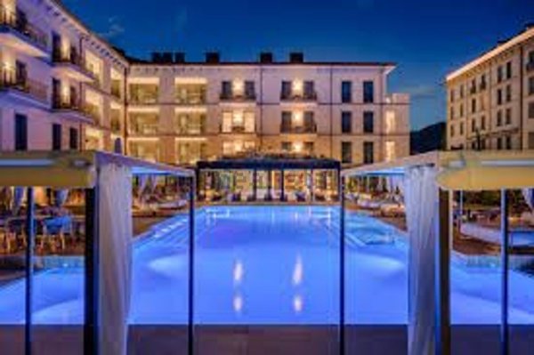 albergo in vendita a Rimini in zona Marina Centro