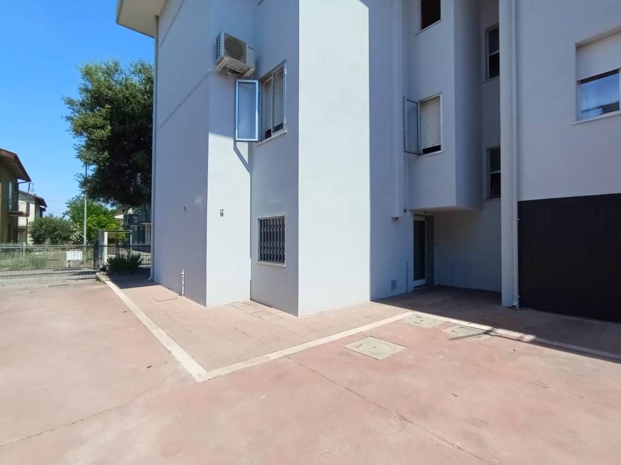 appartamento in vendita a Rimini in zona Miramare di Rimini