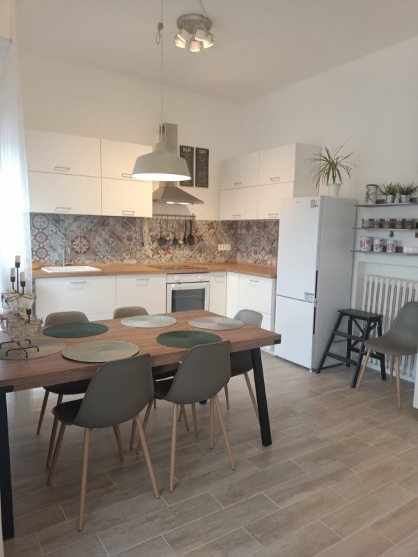 appartamento in vendita a Rimini in zona Marina Centro