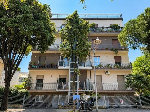appartamento in vendita a Rimini in zona Marina Centro
